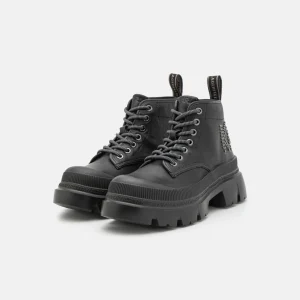 KARL LAGERFELD Trekka Max Mid Lace Stud Boot – Boots À Talons – Black 13