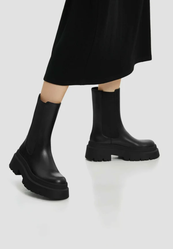 PULL & BEAR Boots À Talons – Black 1
