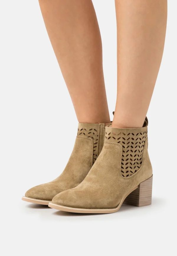 Alpe Alba – Boots À Talons – Tabaco 1