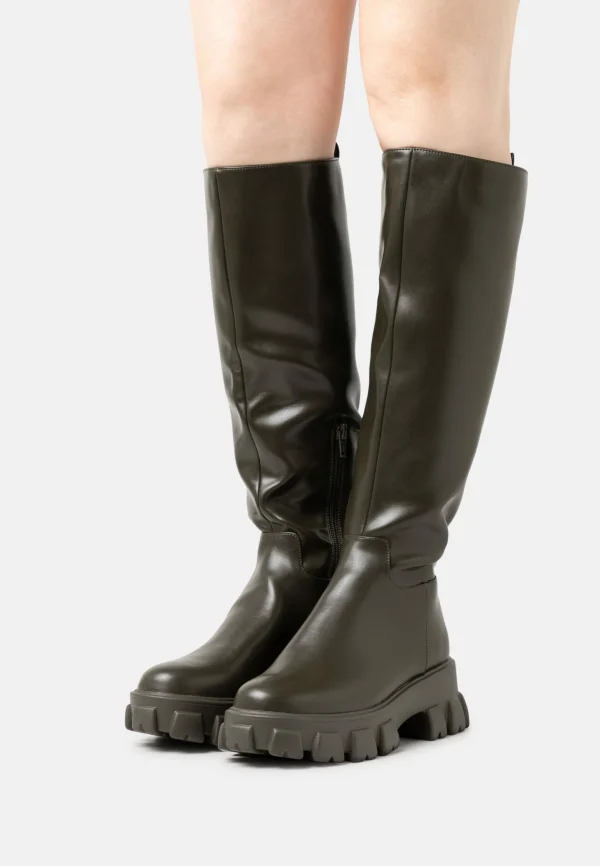 NA-KD Profile Sole Shaft Boots – Bottes À Plateau – Khaki 1