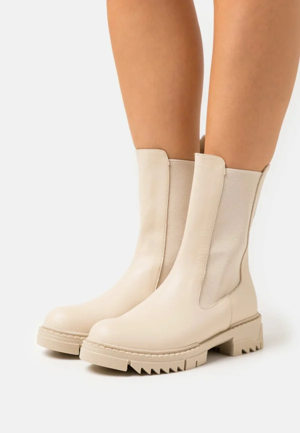 NA-KD Profile Chelsea Boots – Bottines – Light Beige 1
