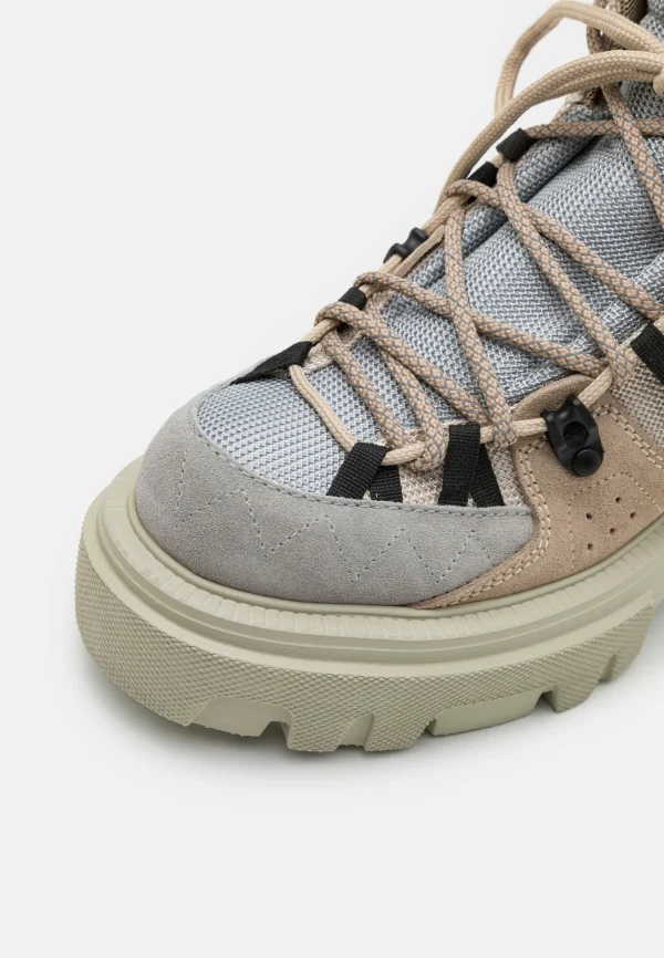 MSGM Hiking Boots – Bottines À Lacets – Ecru/Red 8