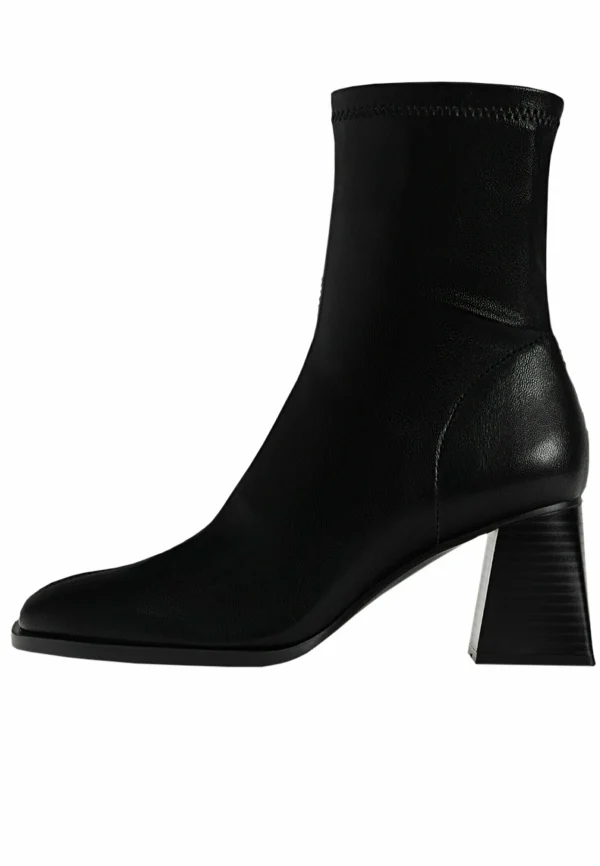 Stradivarius Mit Halbhohem Absatz – Boots À Talons – Black 3