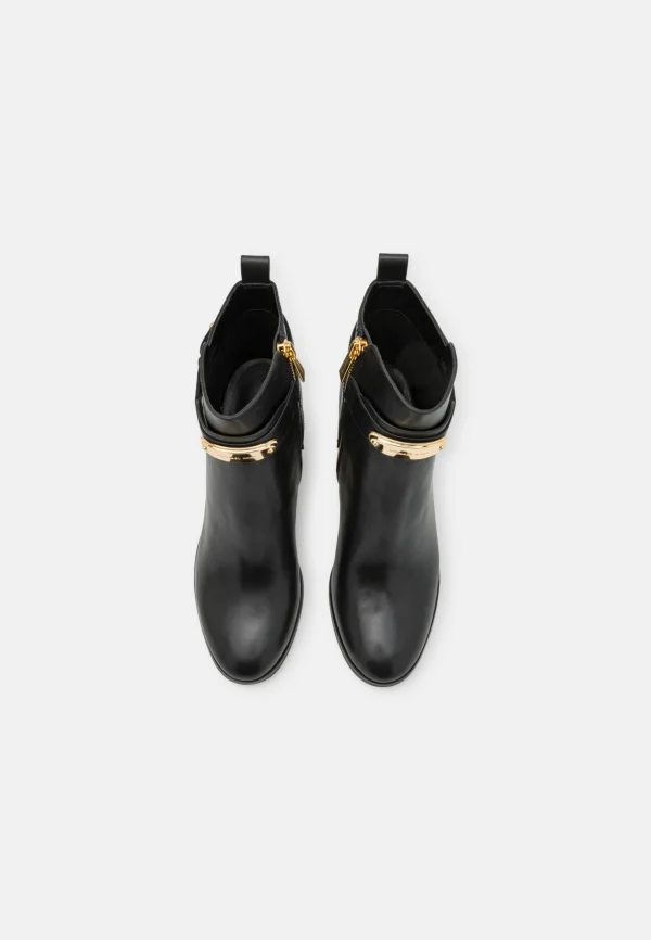 MICHAEL Michael Kors Darcy Heeled – Boots À Talons – Black 6