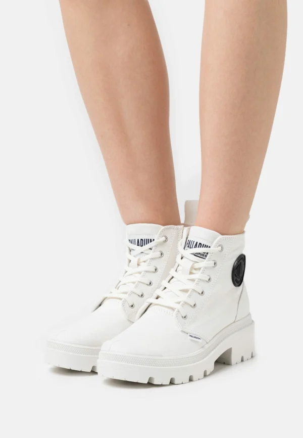 Palladium Vegan Pallabase – Boots À Talons – Star White 1