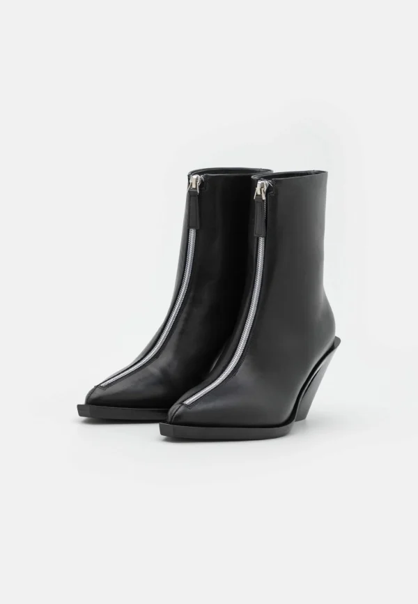 ELLEME Eclair Zipper Boots – Santiags – Black 4