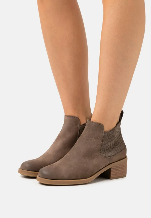 Clarks Memi Zip – Boots À Talons – Taupe 1