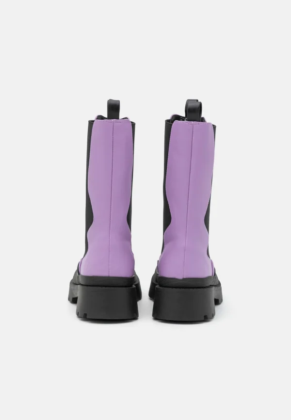 NA-KD Wavy Elastic Boots – Bottes À Plateau – Black/Purple 5